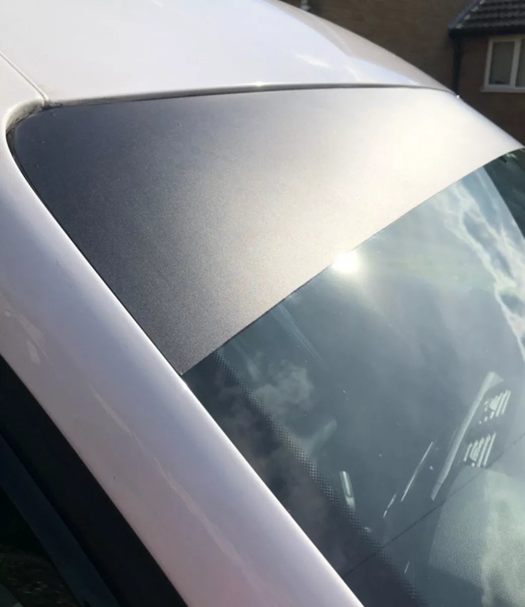 Sunstrip Universal Car Van Windscreen Sun strip 1400mm x 140mm gloss Black